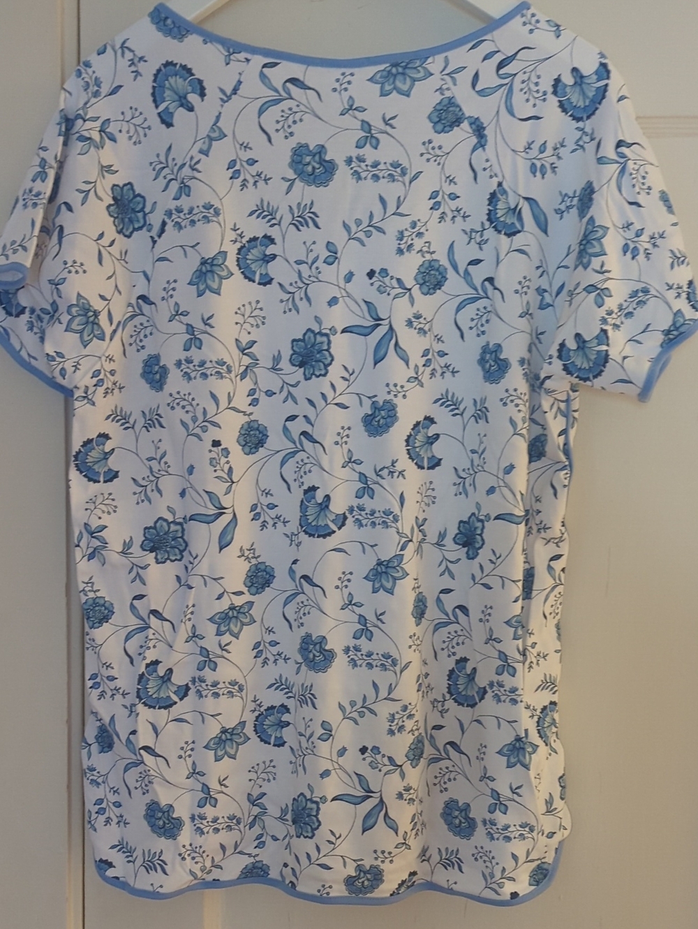 Floral Print Lake Pajamas Short Sleeve Top Size XL - Picture 2 of 2